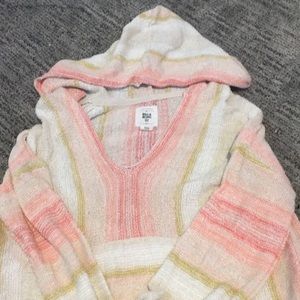 Used once. Size small. Beach cover up. Very comfy